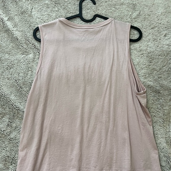 Calvin Klein workout tank - Picture 4 of 4